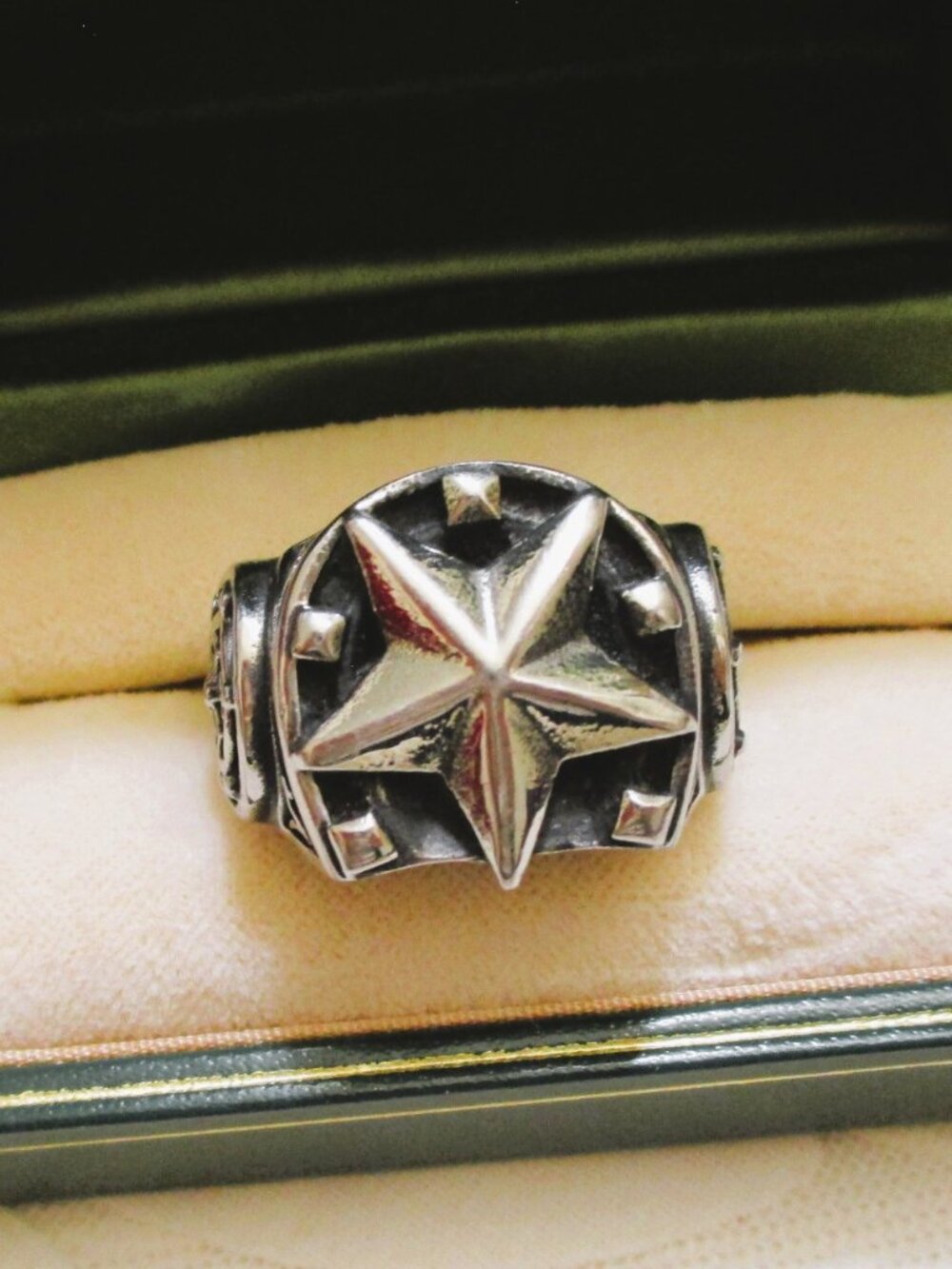 STAINLESS STEEL Men’s Star Horseshoe Ring ~ Size 12.5 Biker Western Gothic